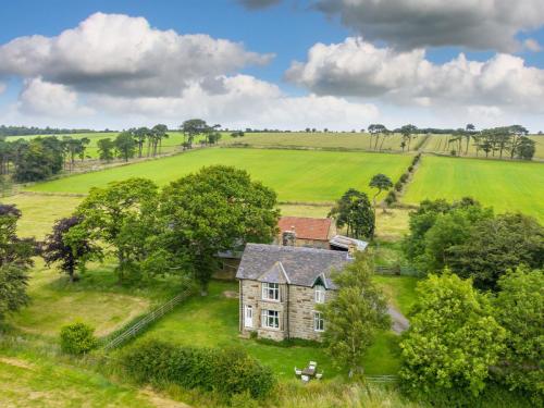 westonby lodge drone